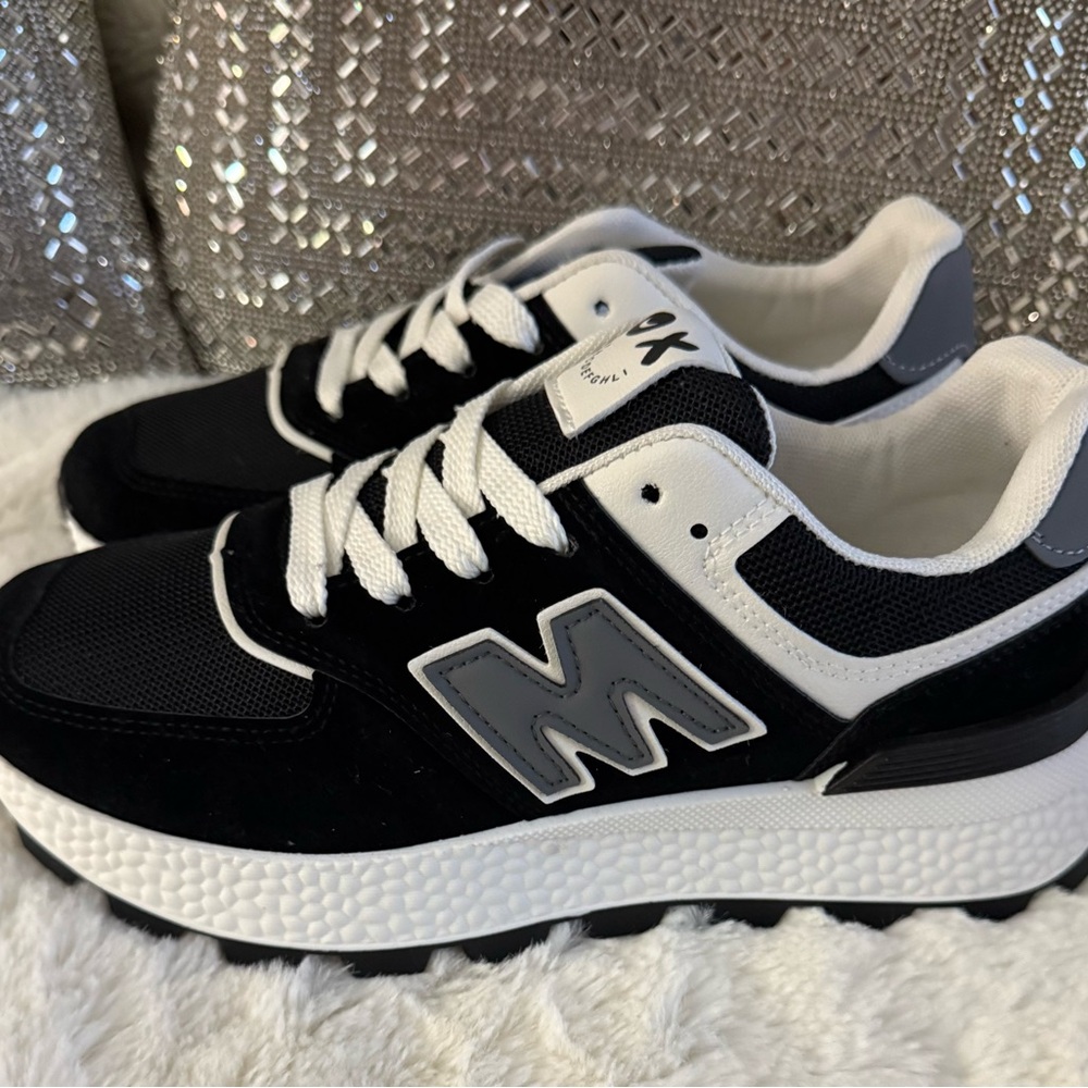 Women’s XO by Maxim Black and White Sneakers with Gray Accents size 7